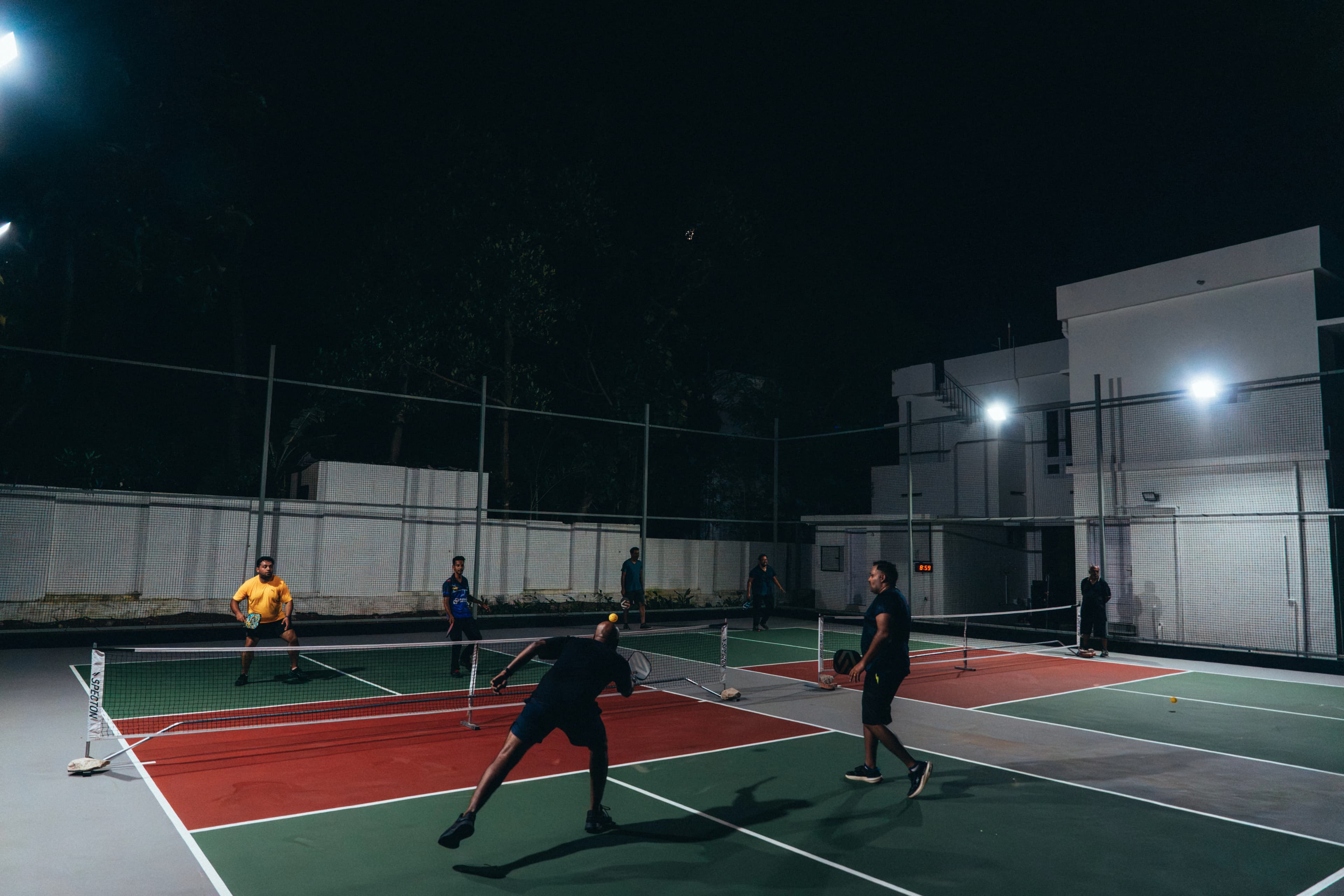 Private pickleball court play at Spinz