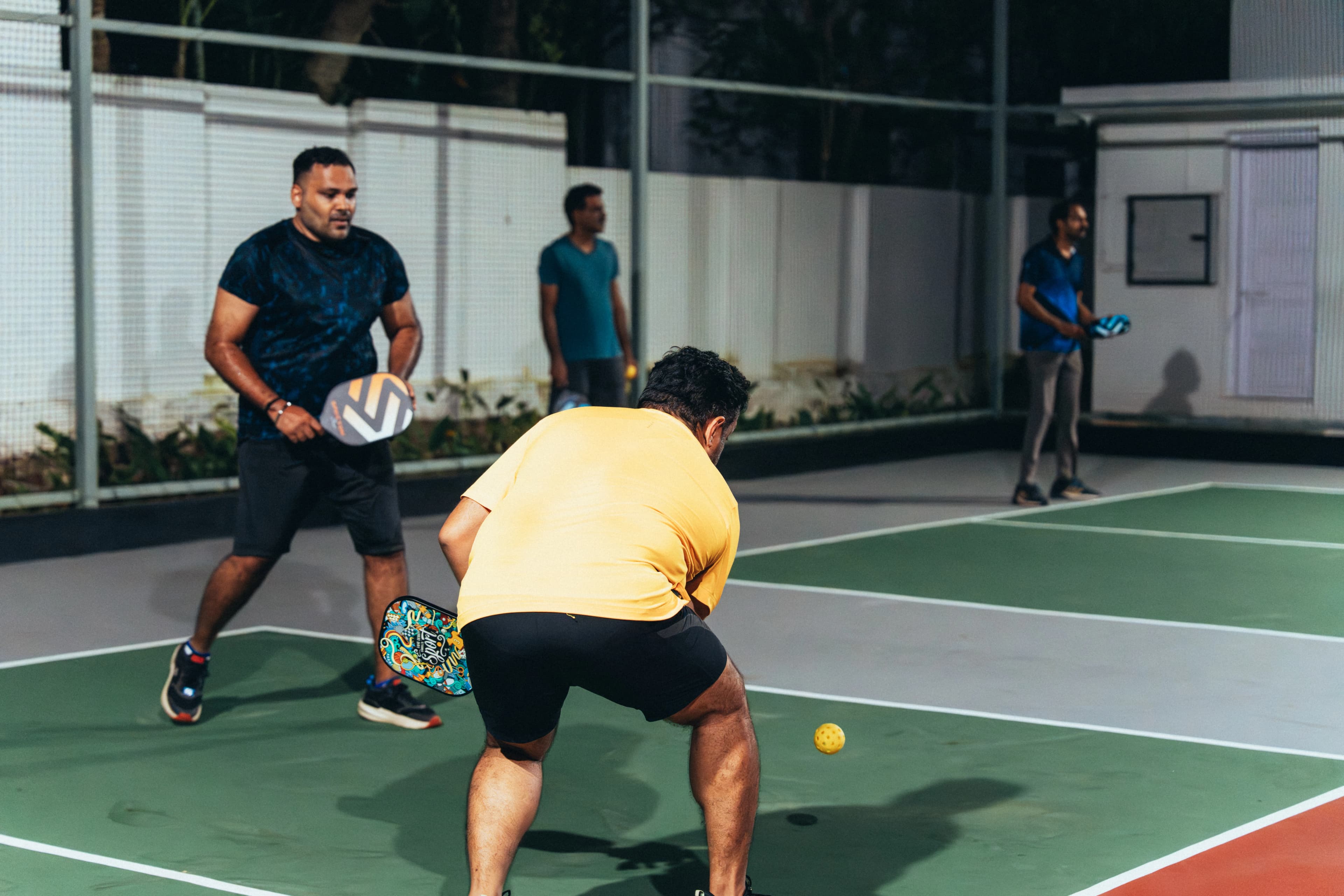 Open play pickleball session at Spinz